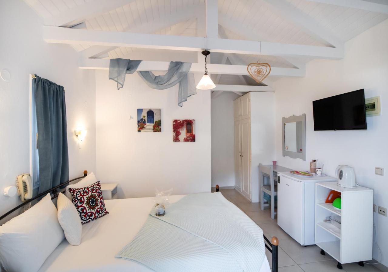 Hotel Selini Áyios Nikítas エクステリア 写真