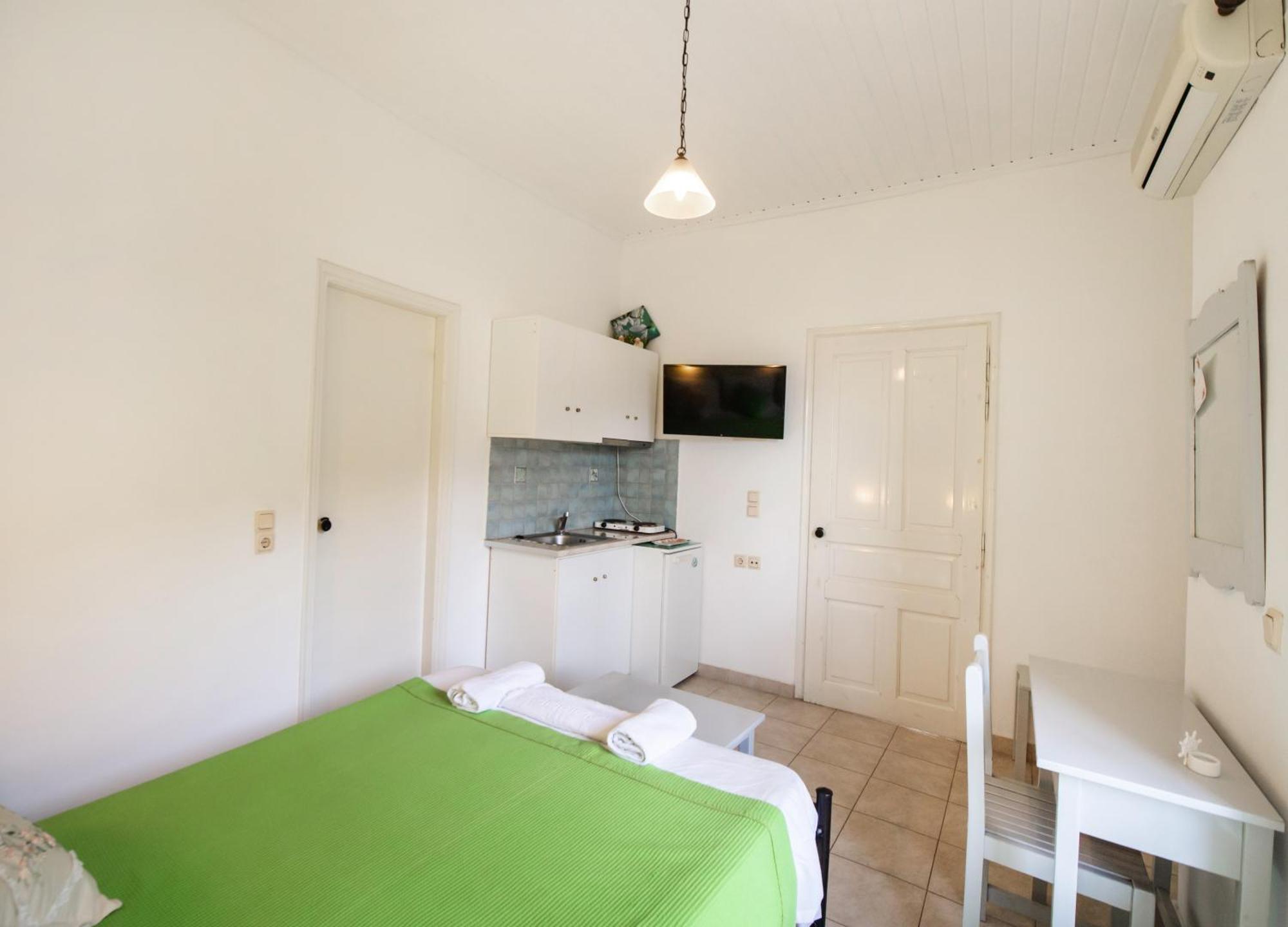 Hotel Selini Áyios Nikítas エクステリア 写真